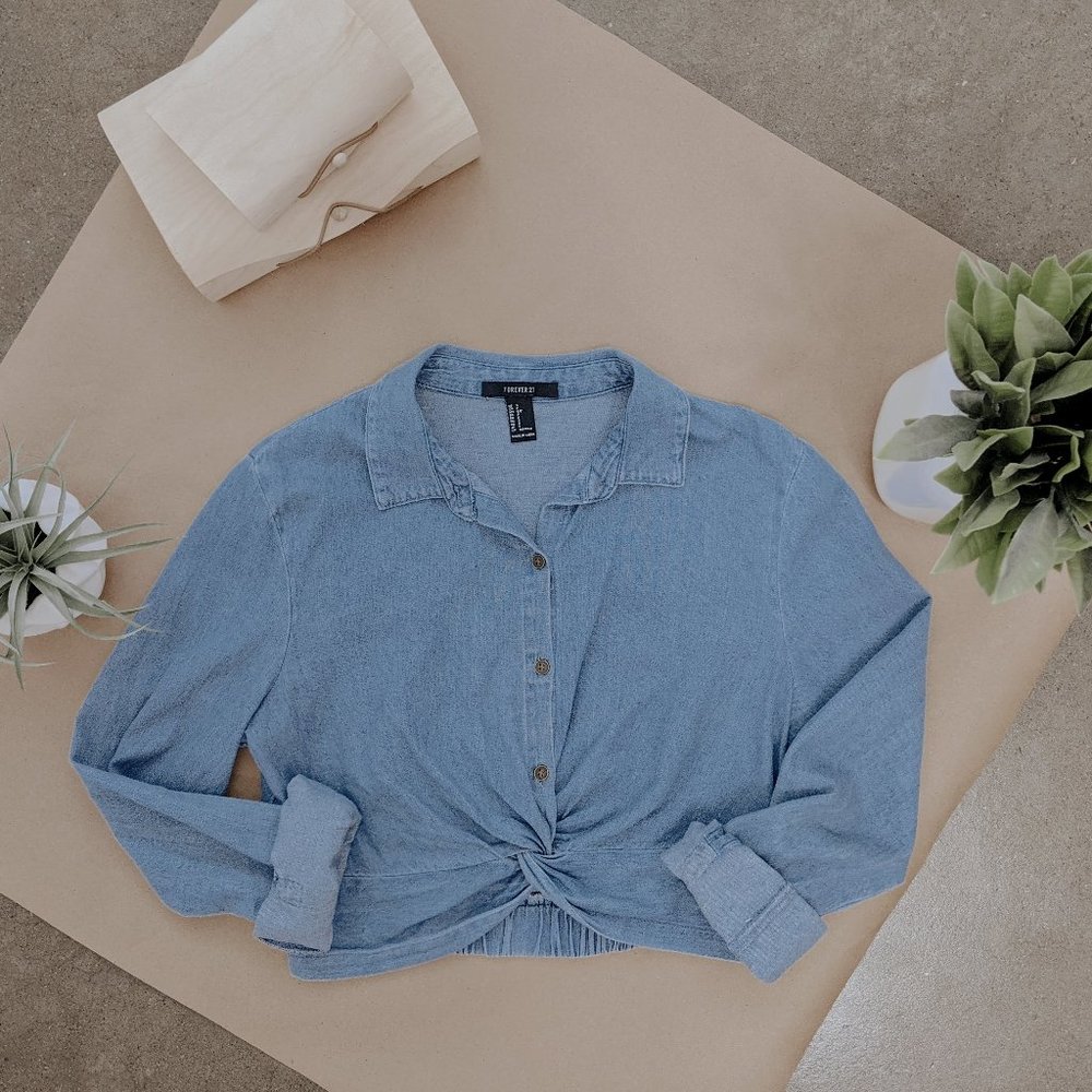 Denim Cropped Long-sleeved Shirt